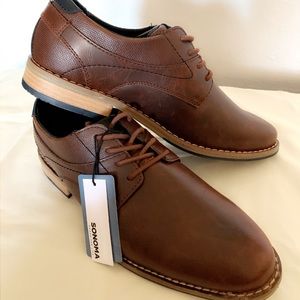 Men’s dress shoes